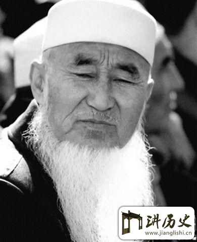 <rb>揭</rb><rt>jiē</rt><rb>秘</rb><rt>mì</rt><rb>阿</rb><rt>ā</rt><rb>合</rb><rt>hé</rt><rb>马</rb><rt>mǎ</rt><rb>死</rb><rt>sǐ</rt><rb>亡</rb><rt>wáng</rt><rb>之</rb><rt>zhī</rt><rb>谜</rb><rt>mí</rt>:<rb>就</rb><rt>jiù</rt><rb>是</rb><rt>shì</rt><rb>是</rb><rt>shì</rt><rb>他</rb><rt>tā</rt><rb>杀</rb><rt>shā</rt><rb>还</rb><rt>hái</rt><rb>是</rb><rt>shì</rt><rb>自</rb><rt>zì</rt><rb>杀</rb><rt>shā</rt>?